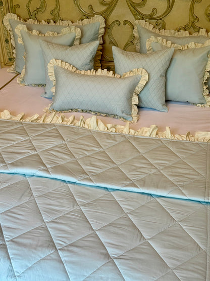 The Cyan Lily Quilt Set