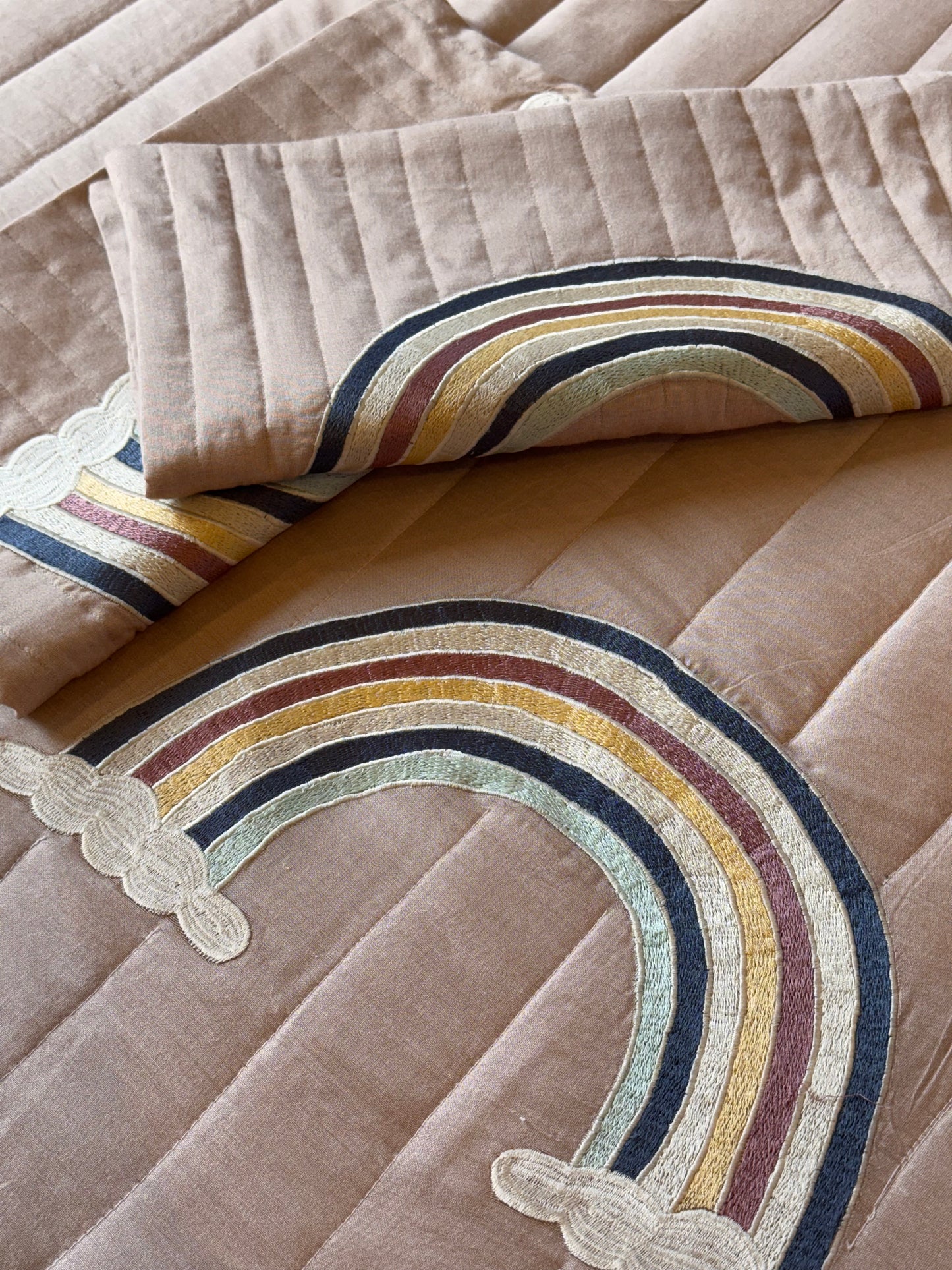 THE BLUSH RAINBOW SET