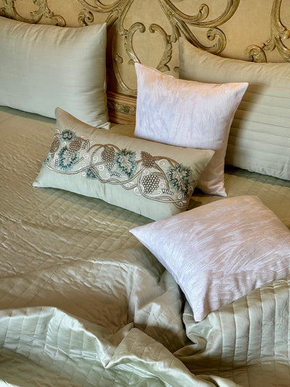 The Soft Green Vineyard Bedding Set