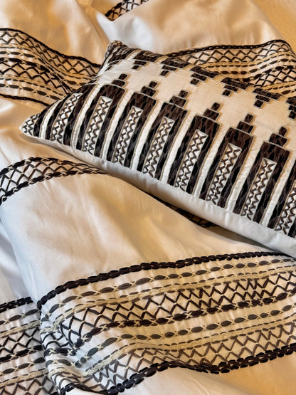 The Windsor Hand Embroidered Set