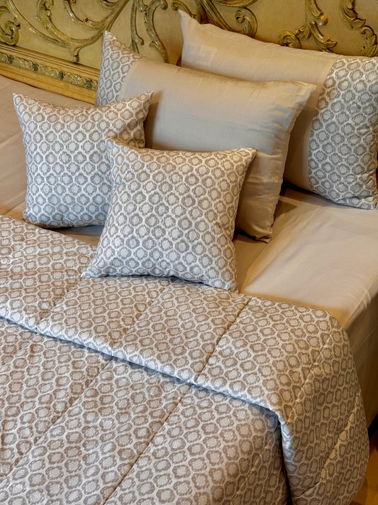 The Cotton Mirage Quilt Set