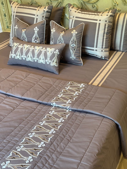 The Brown Heirloom Quilt Set