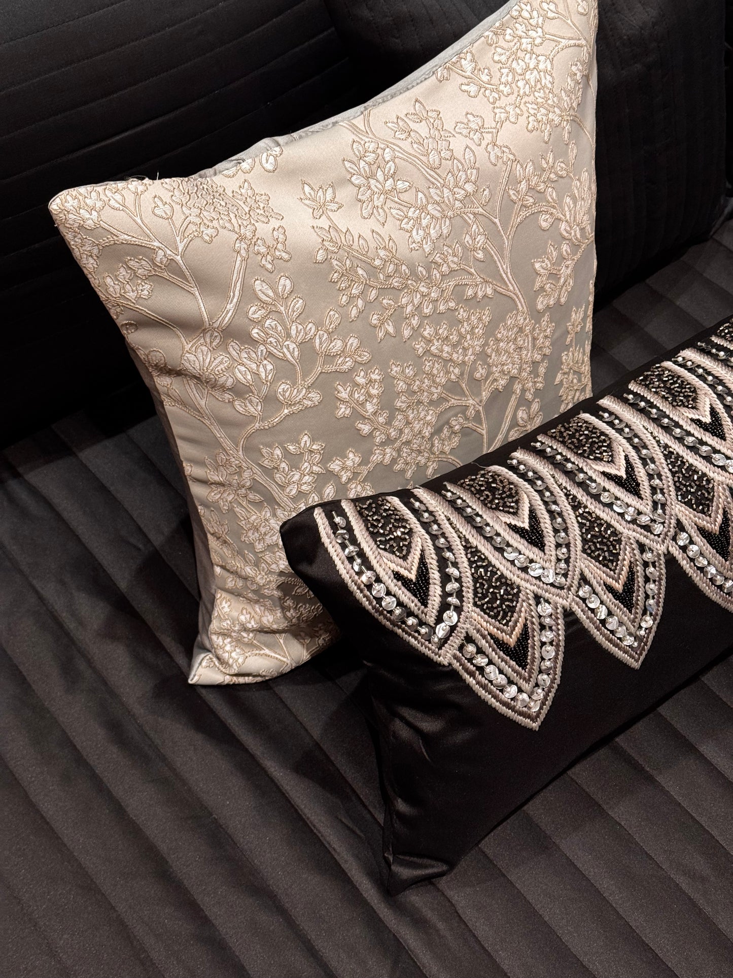 The Black Onyx Bedding Set