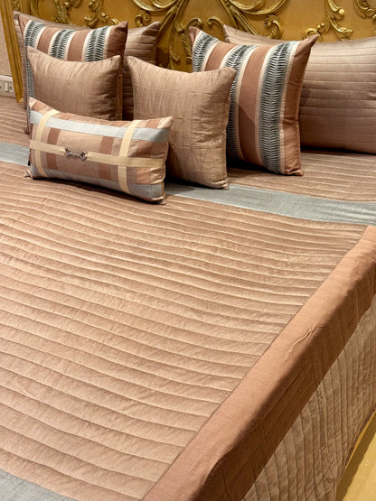 The Plum Grid Bedding Set