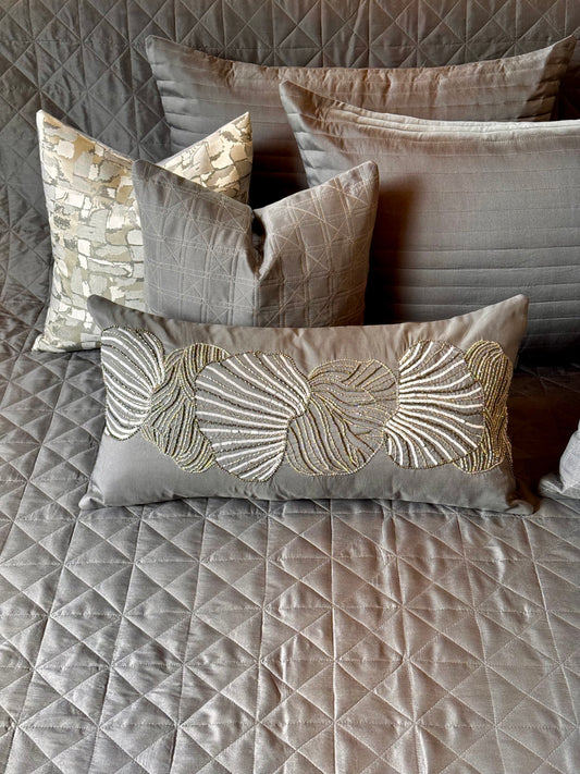 The Grey Ocean Bedding Set