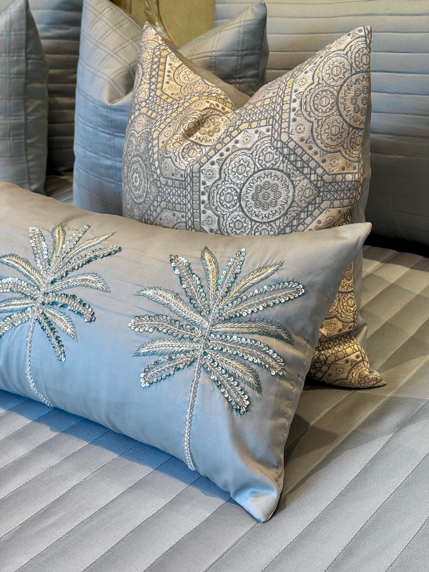 The Azure Palm Bedding Set