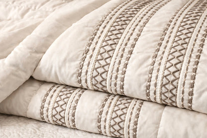 The Off-White Windsor Duvet Cover