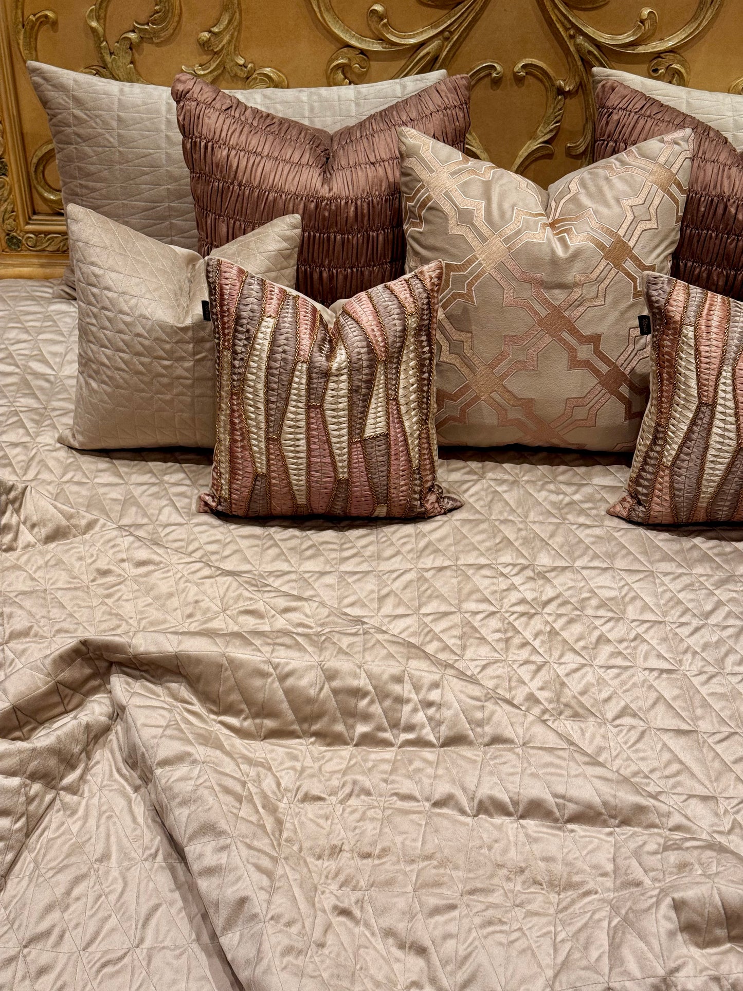 The French Azra Bedding Set