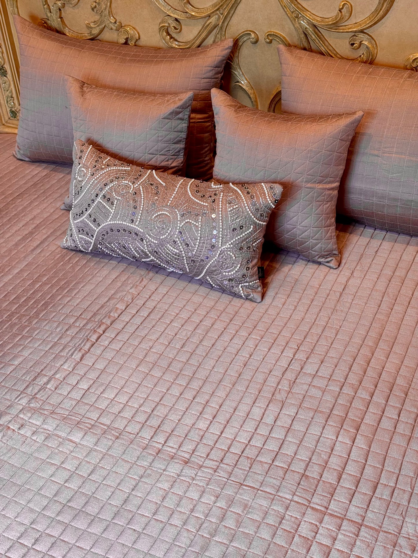 The Plum Cobblestone Set