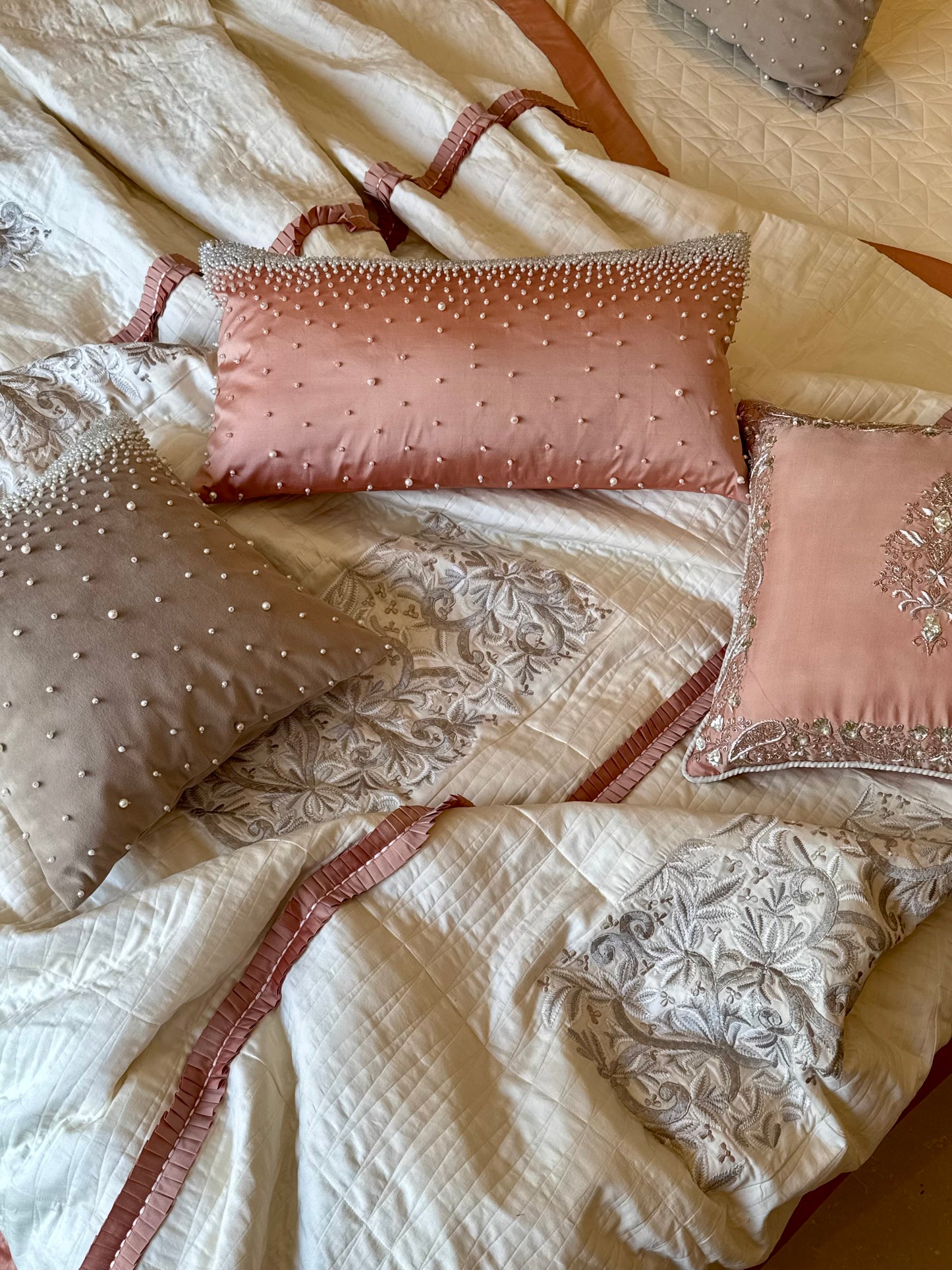 The Coral Noor Quilt Set