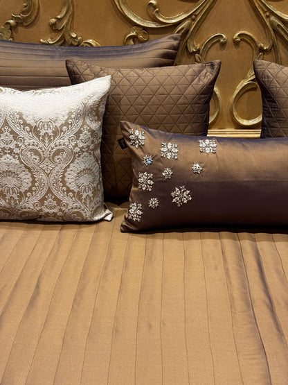 The Brown Gold Garden Bedding Set