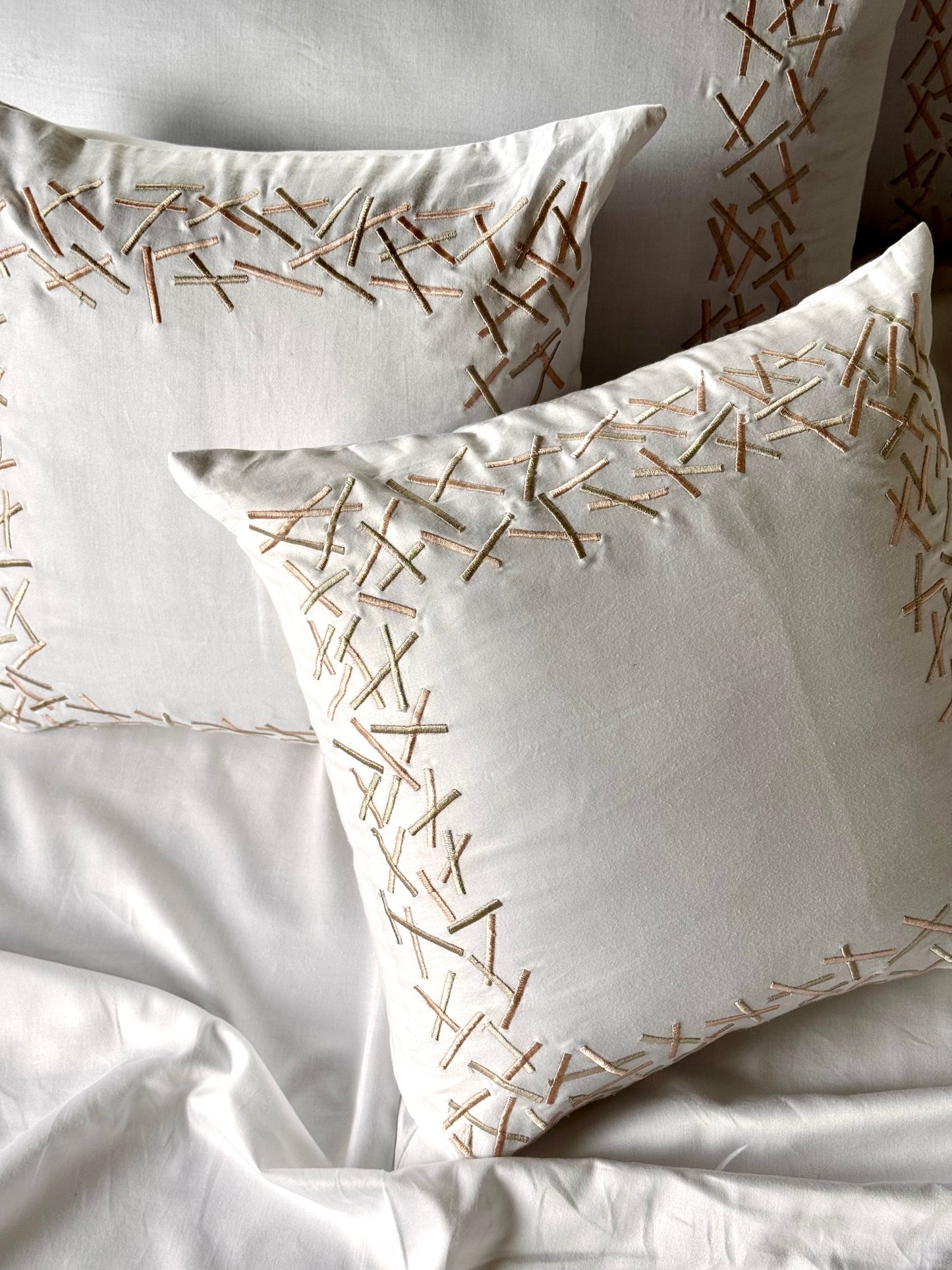 The White Nora Bedsheet Set