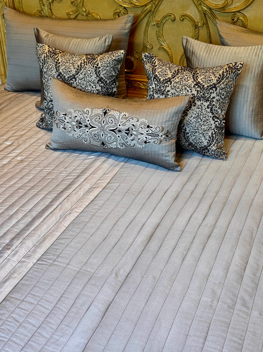 The Grey Onyx Bedding Set