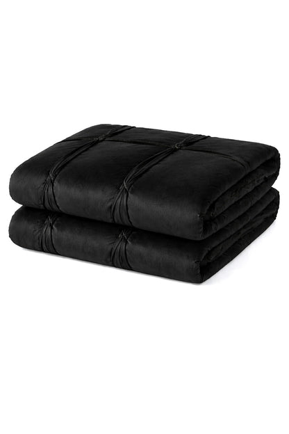 The Black Pleat Quilt