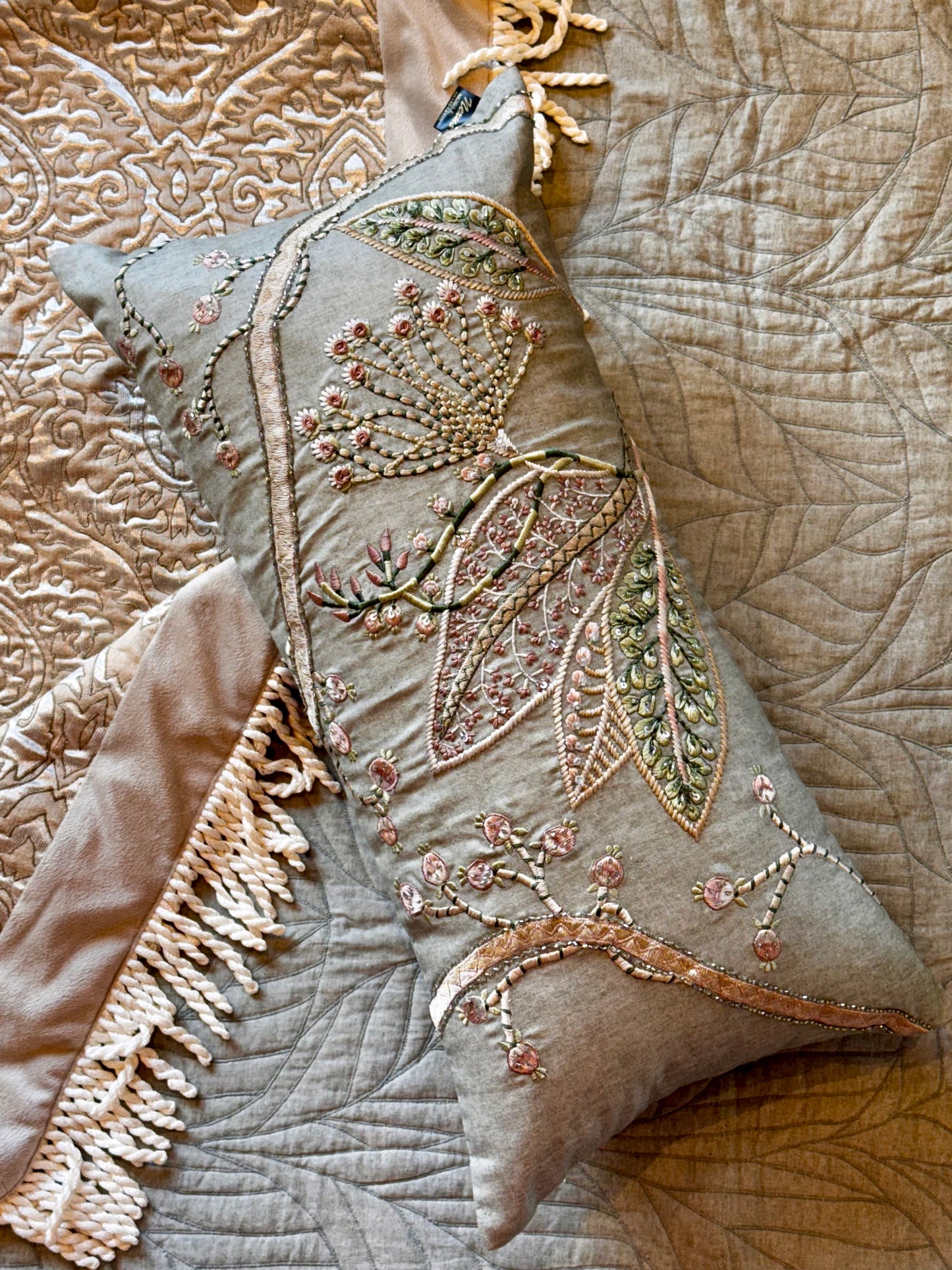 The Summer Green Lumbar (With Insert)