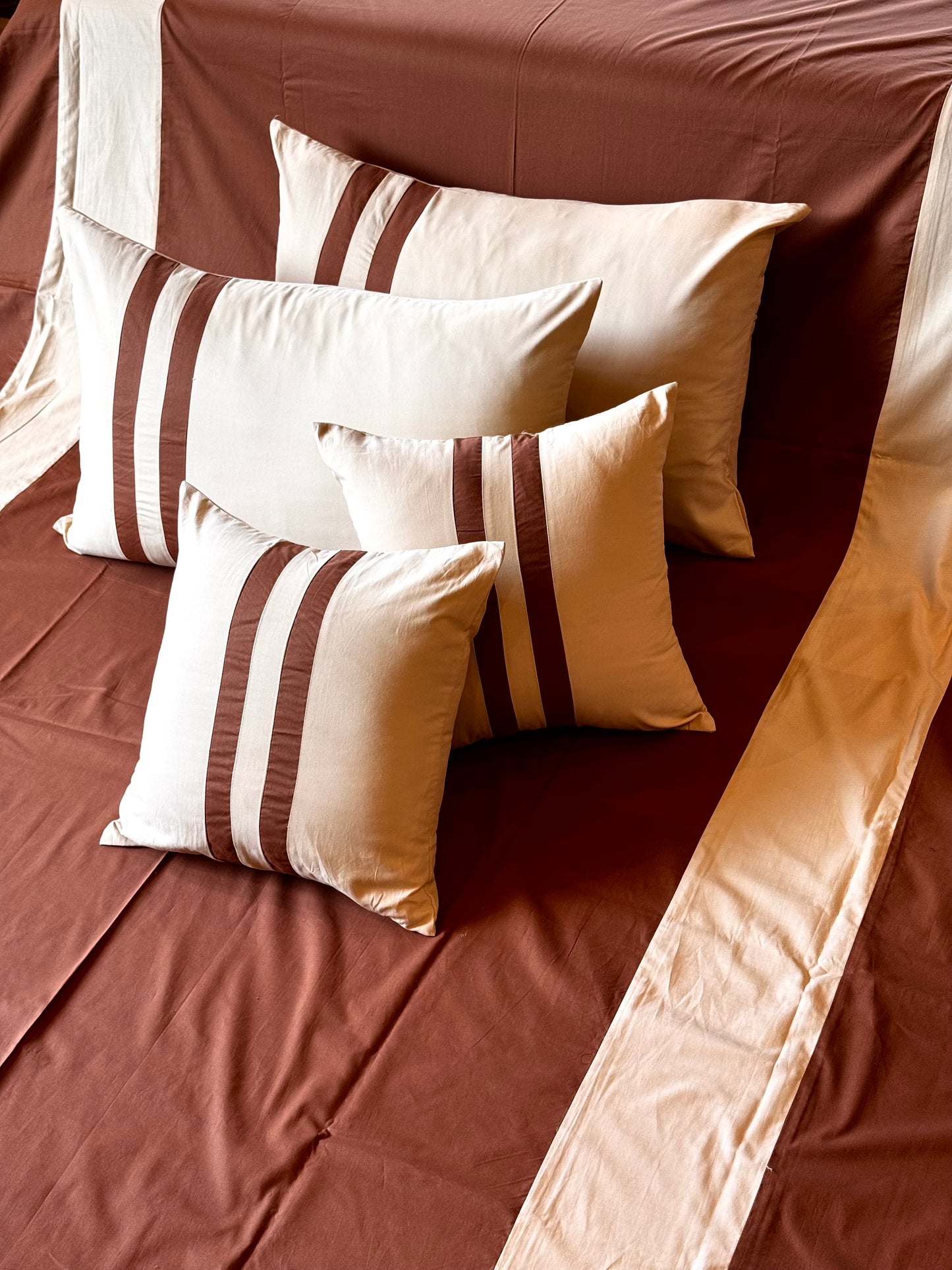 The Brown & Beige Bedsheet