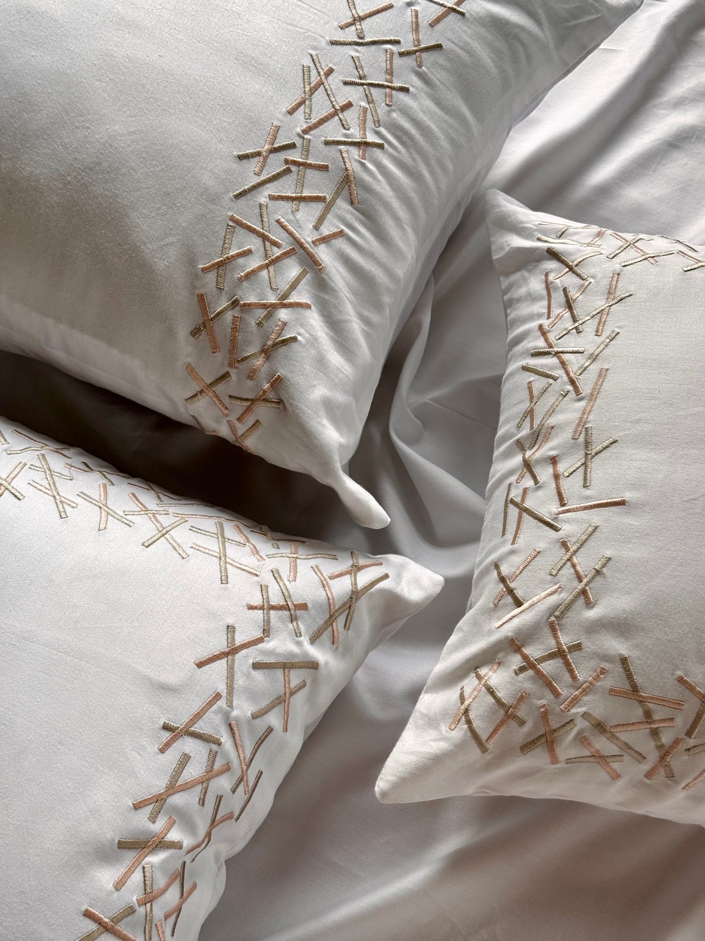 The White Nora Bedsheet Set