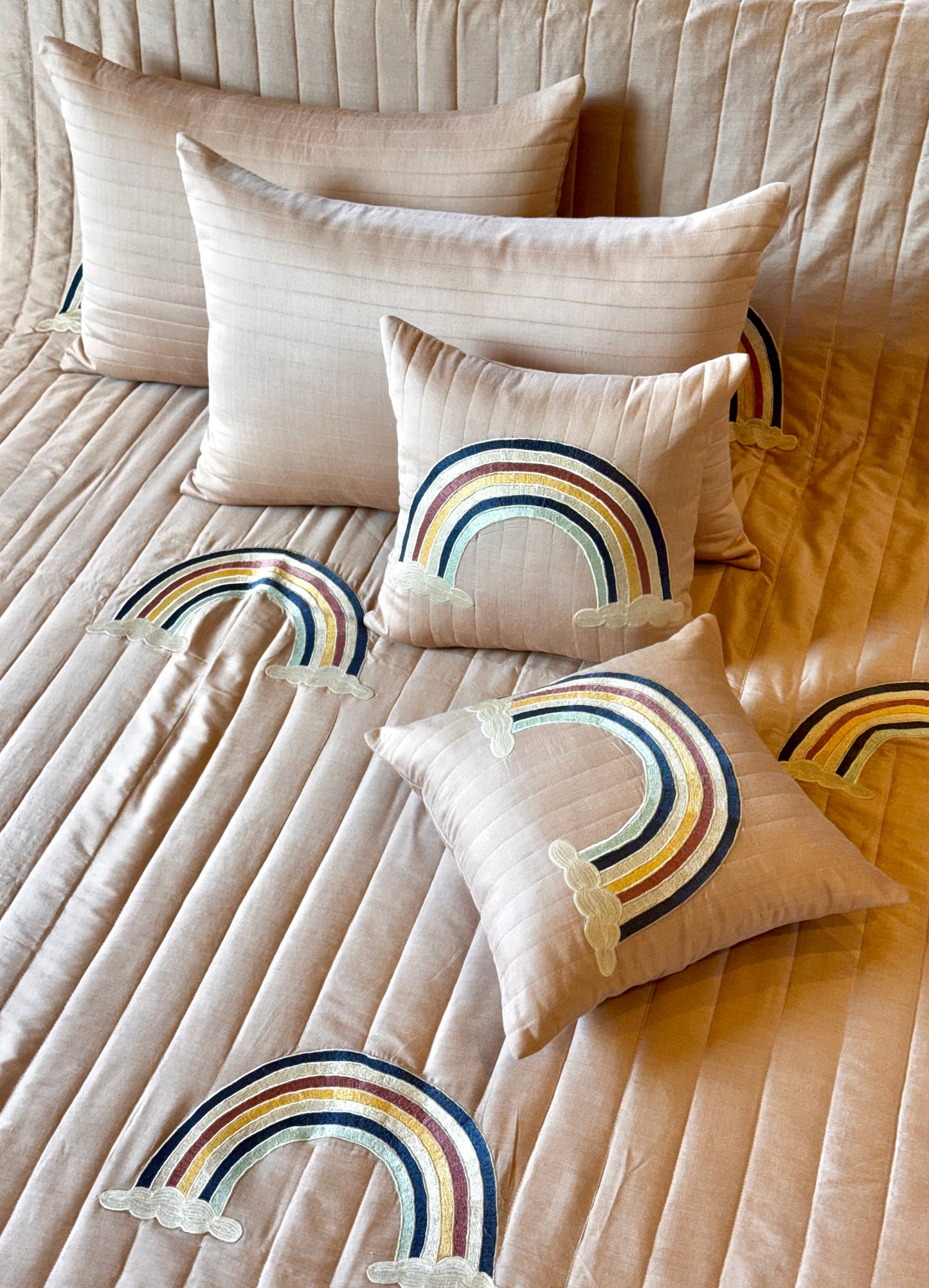 THE BLUSH RAINBOW SET