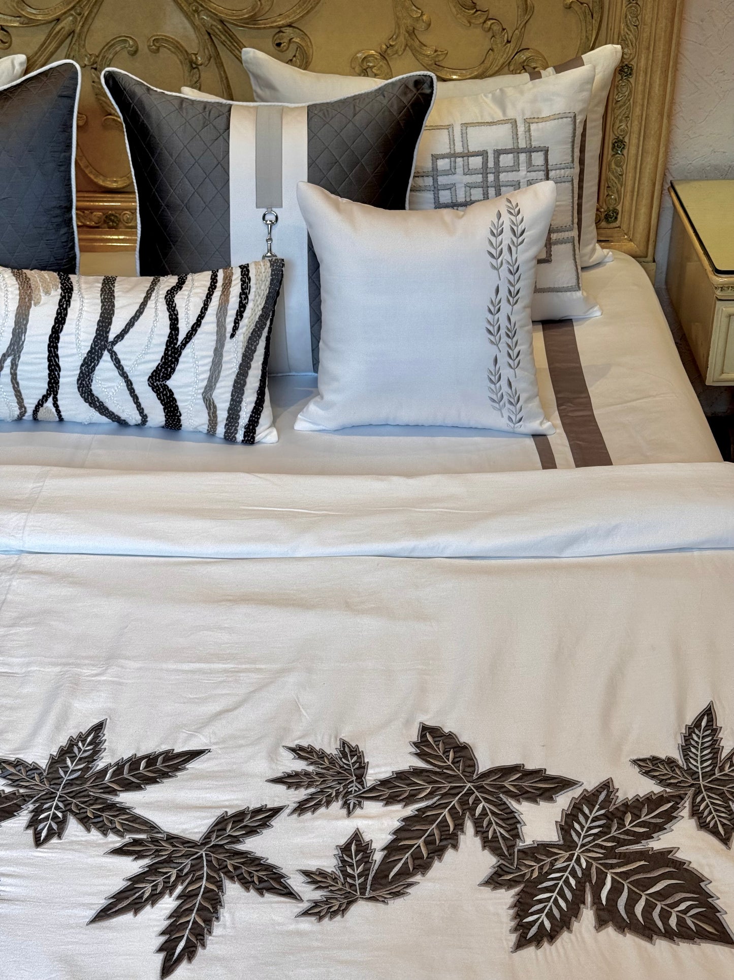 The Grey Maple Duvet Cover Set