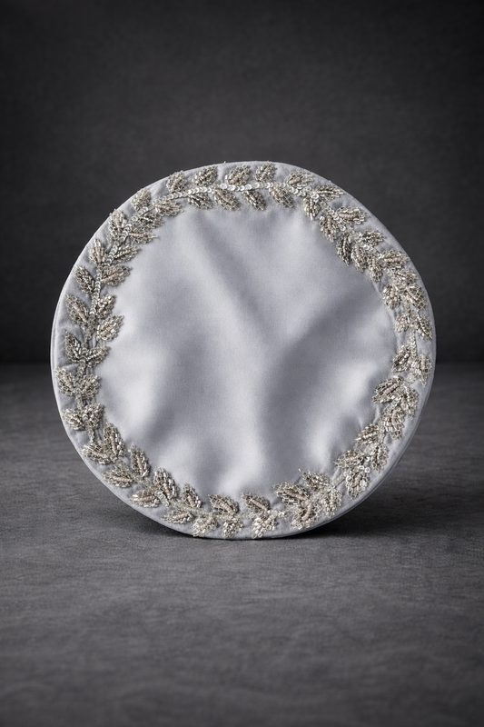The Silver Leaf Mats Set