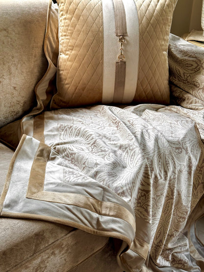 The Champagne Garden Throw