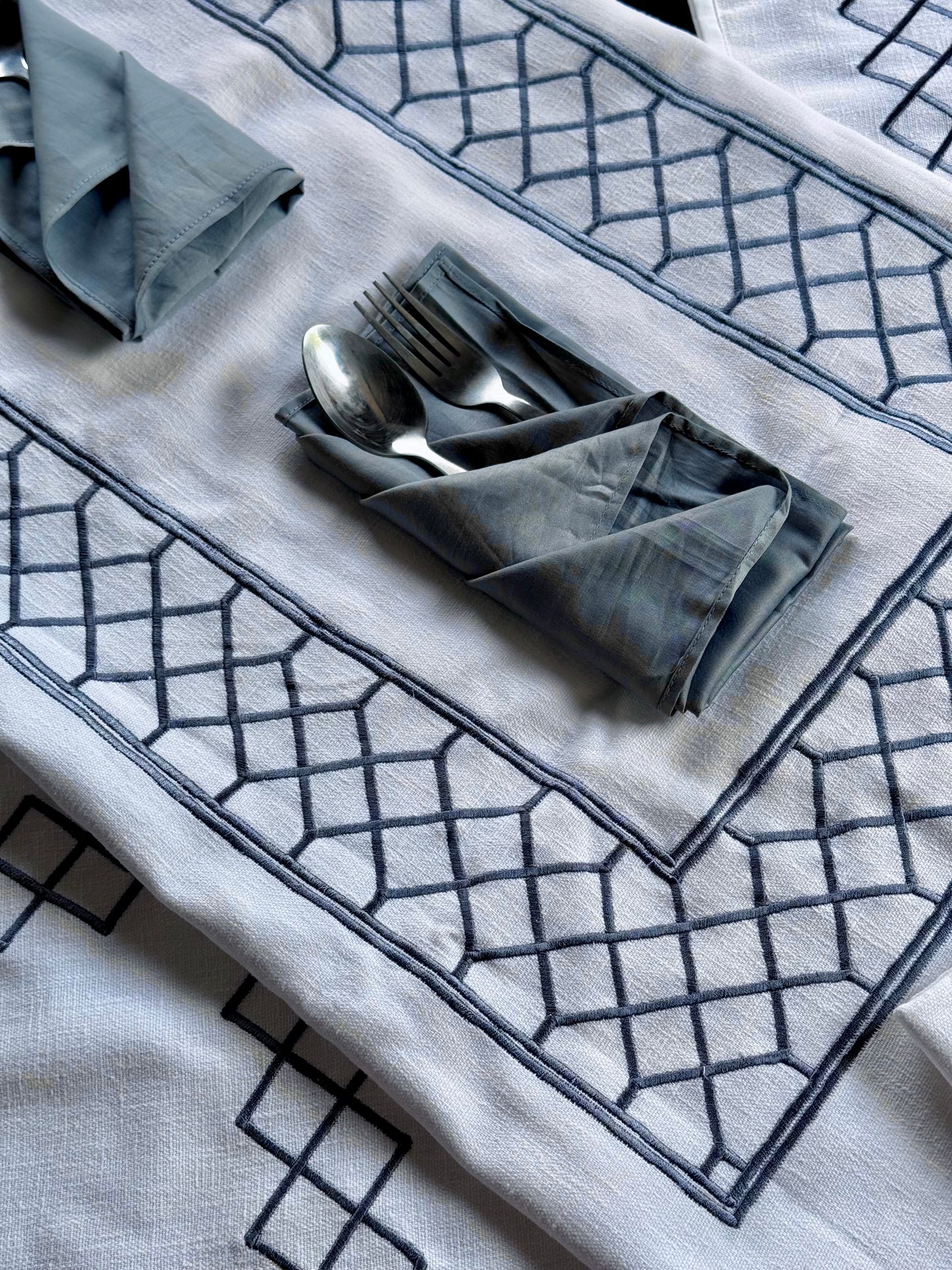 The White Lattice Table Linen Set