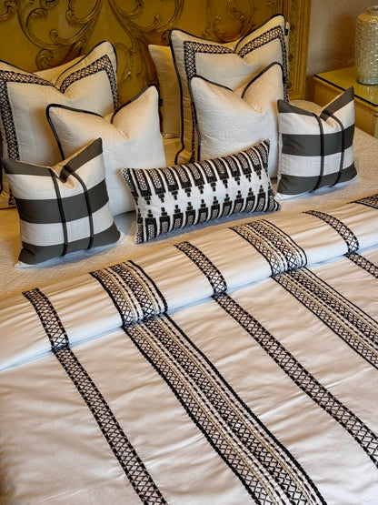 The Windsor Hand Embroidered Set