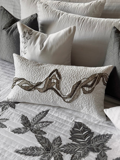 The Grey Maple Bedding Set