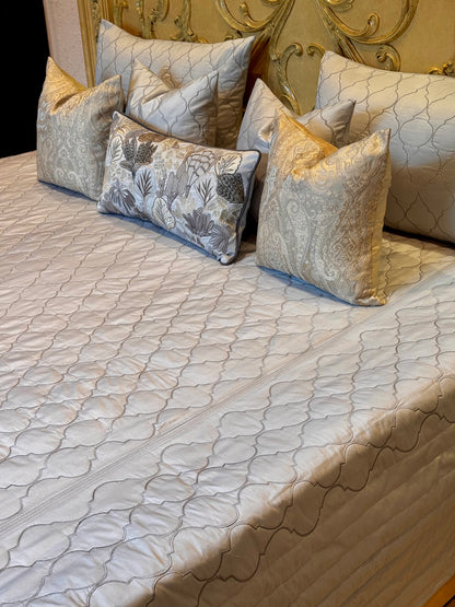 The Light Grey Paradise Set