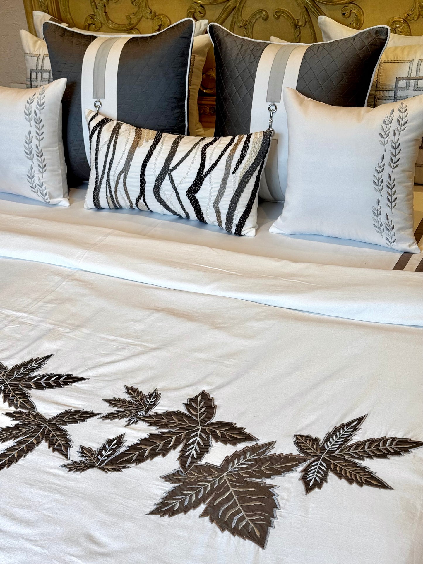 The Grey Maple Duvet Cover Set
