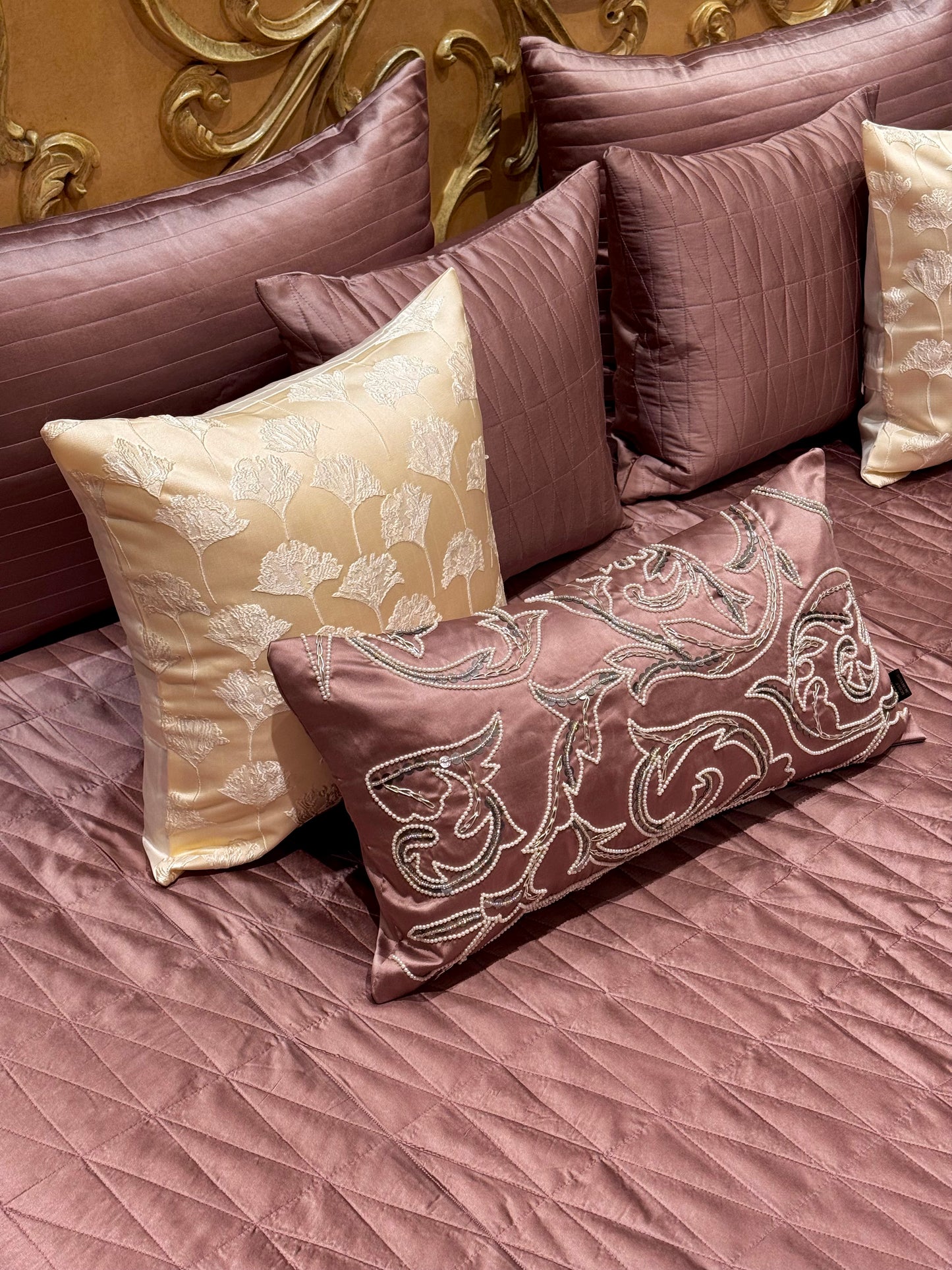 The Lavender Sculpture Bedding Set