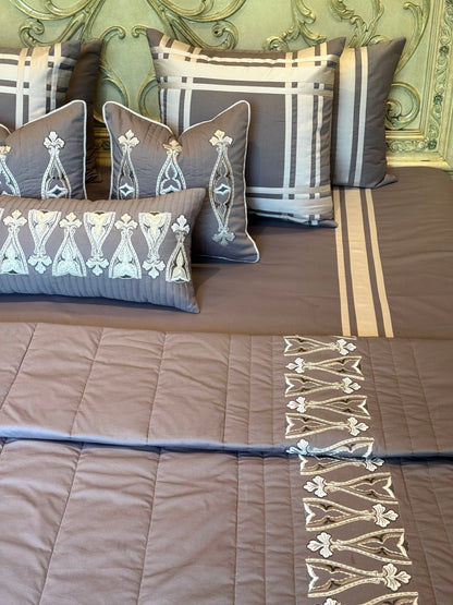 The Brown Heirloom Quilt Set