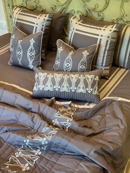 The Brown Heirloom Quilt Set