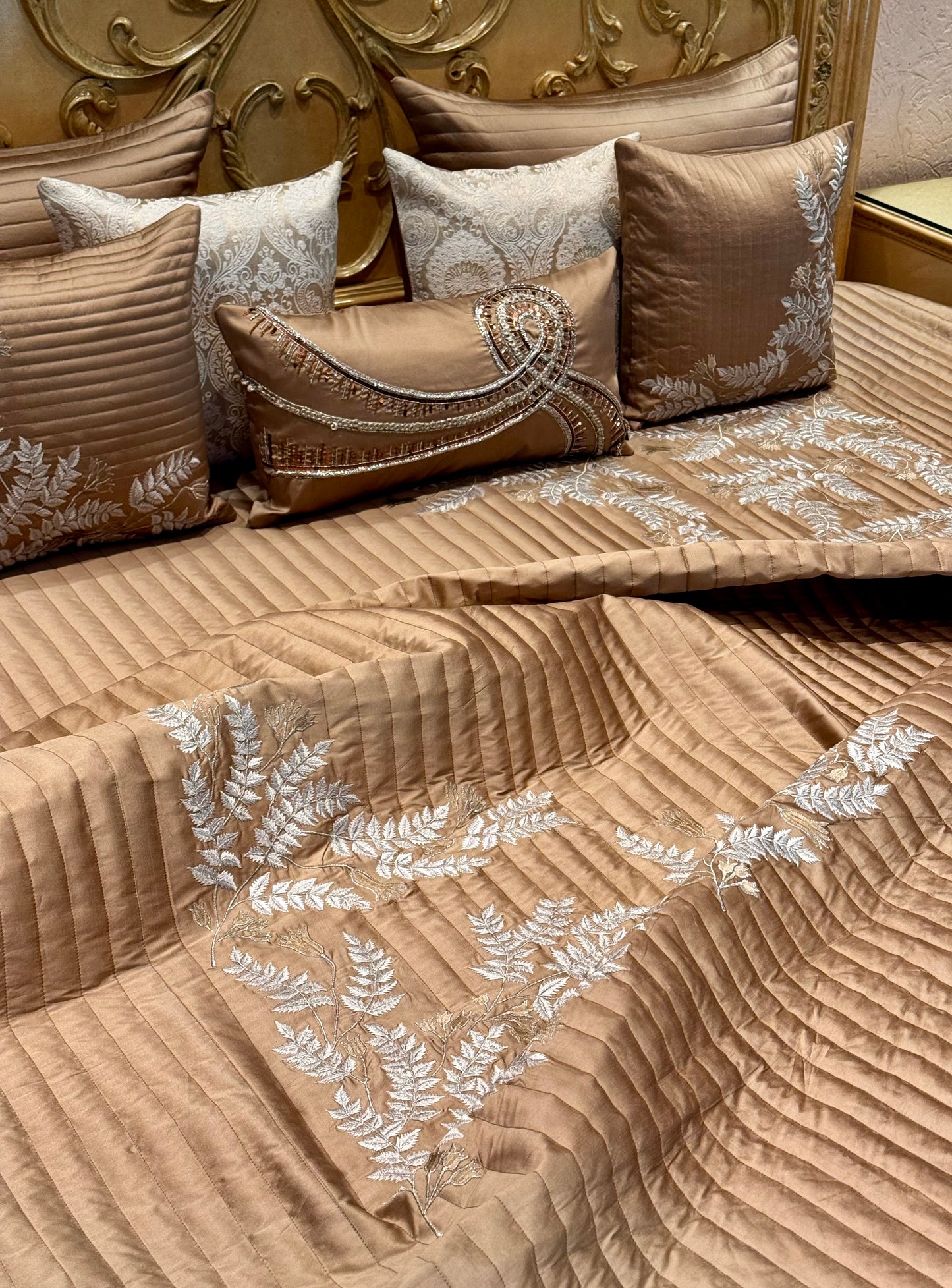 The Brown Spring Bedding Set