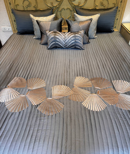 The Grey Knot Bedding Set