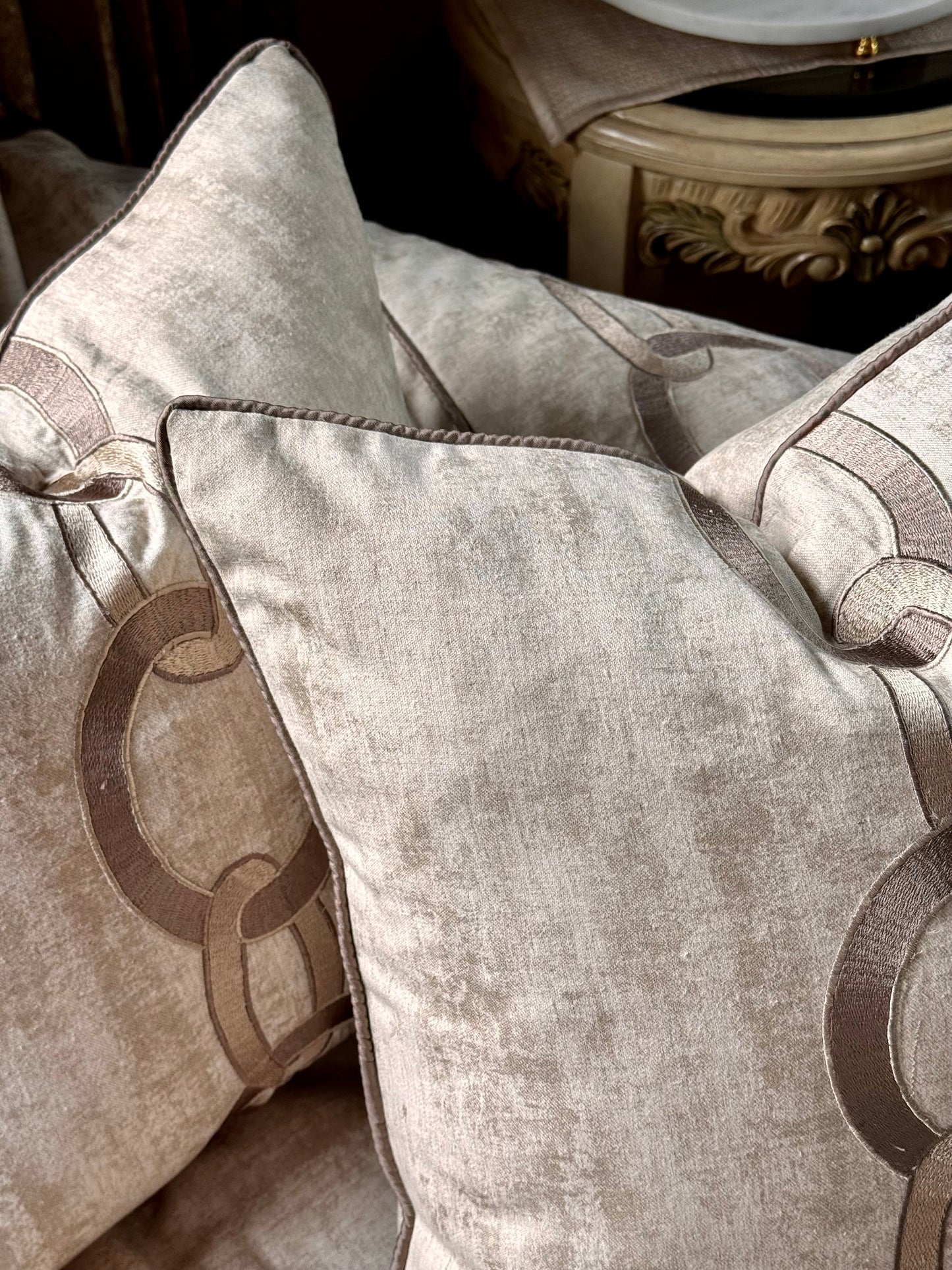 The Monarque Cushion Cover