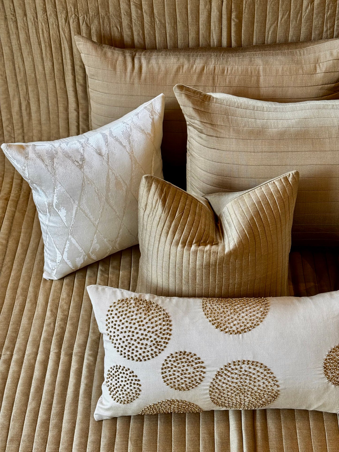 The Gold Bubble Bedding Set