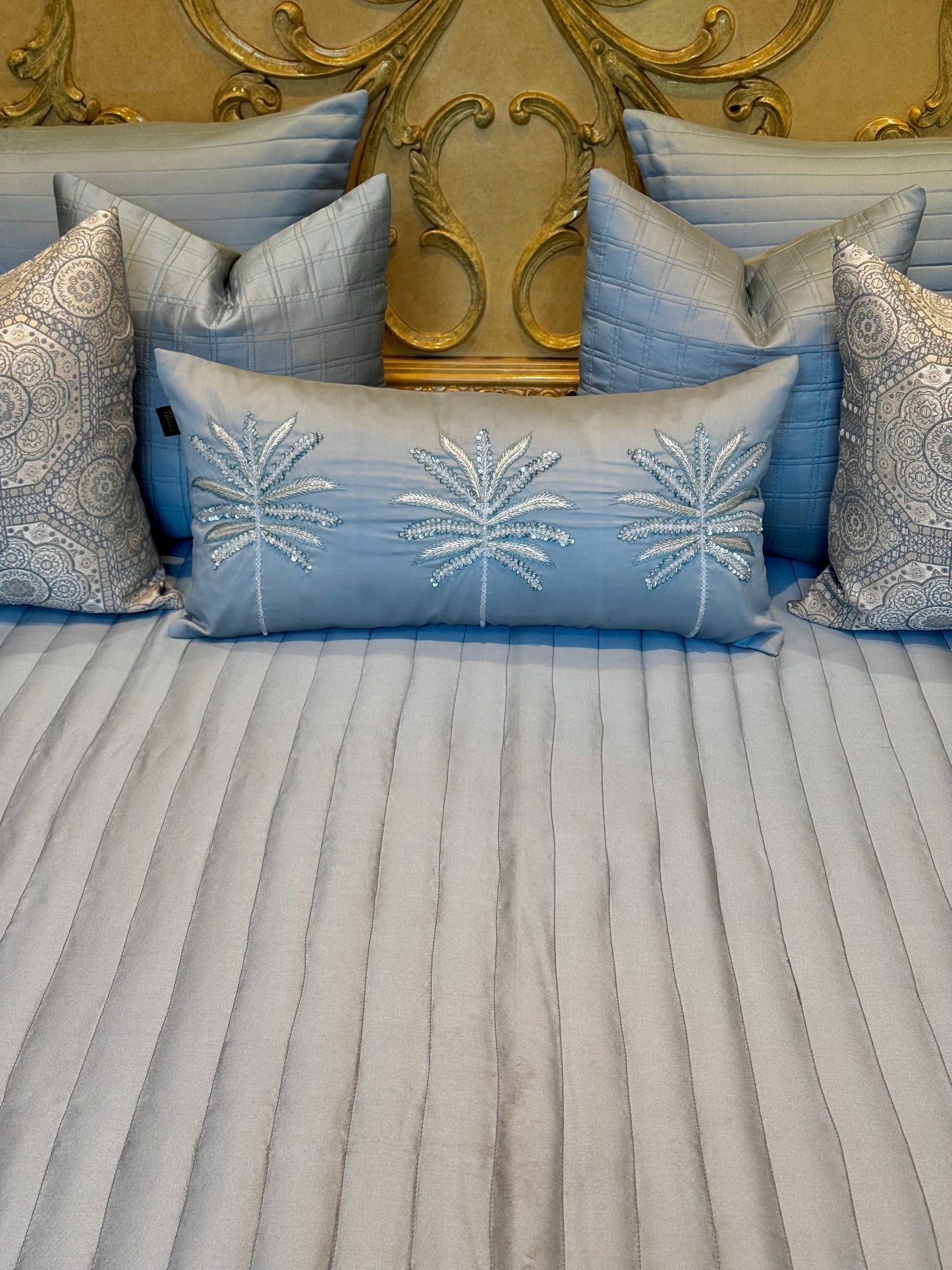 The Azure Palm Bedding Set