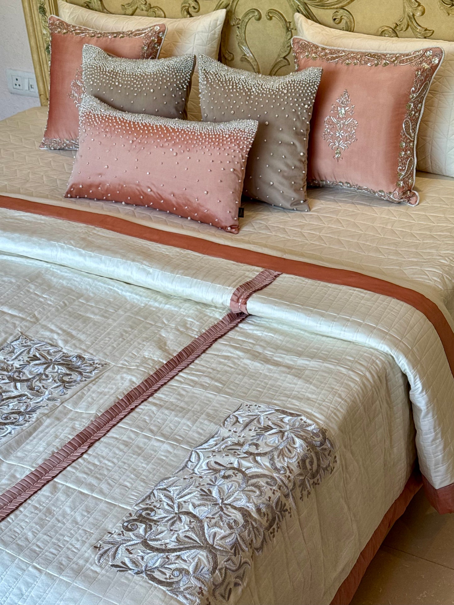 The Coral Noor Quilt Set