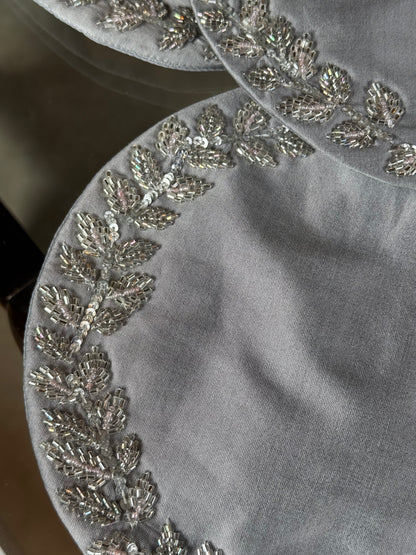 The Silver Leaf Mats Set