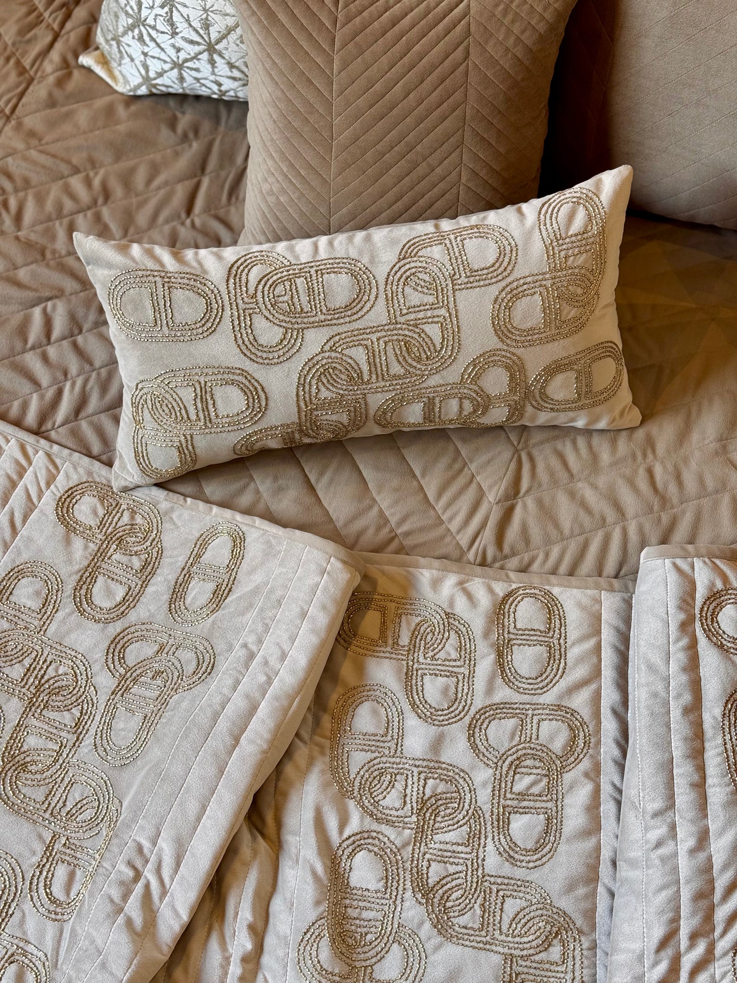 The Gold Ethereal Bedding Set