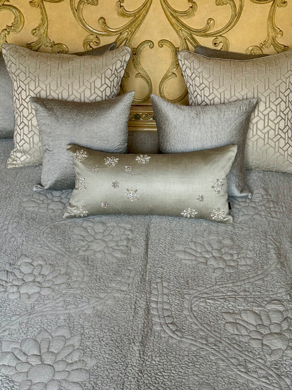 The Green Bloom Bedding Set