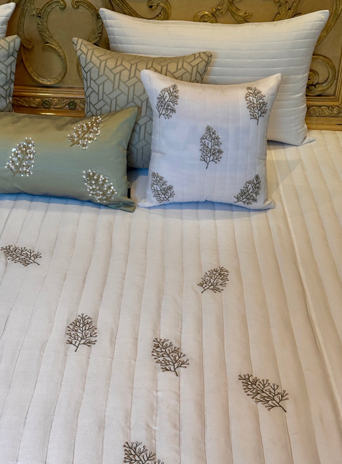 The Off-White Maple Set