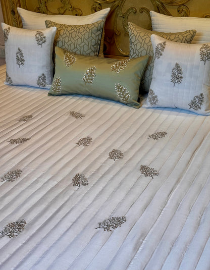 The Off-White Maple Set