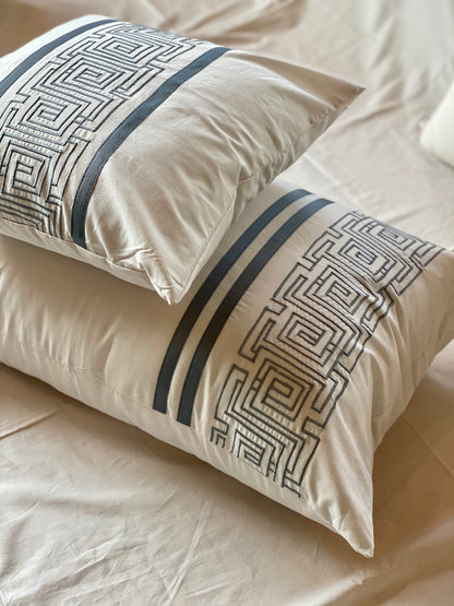 THE GRAMMY BEDSHEET SET