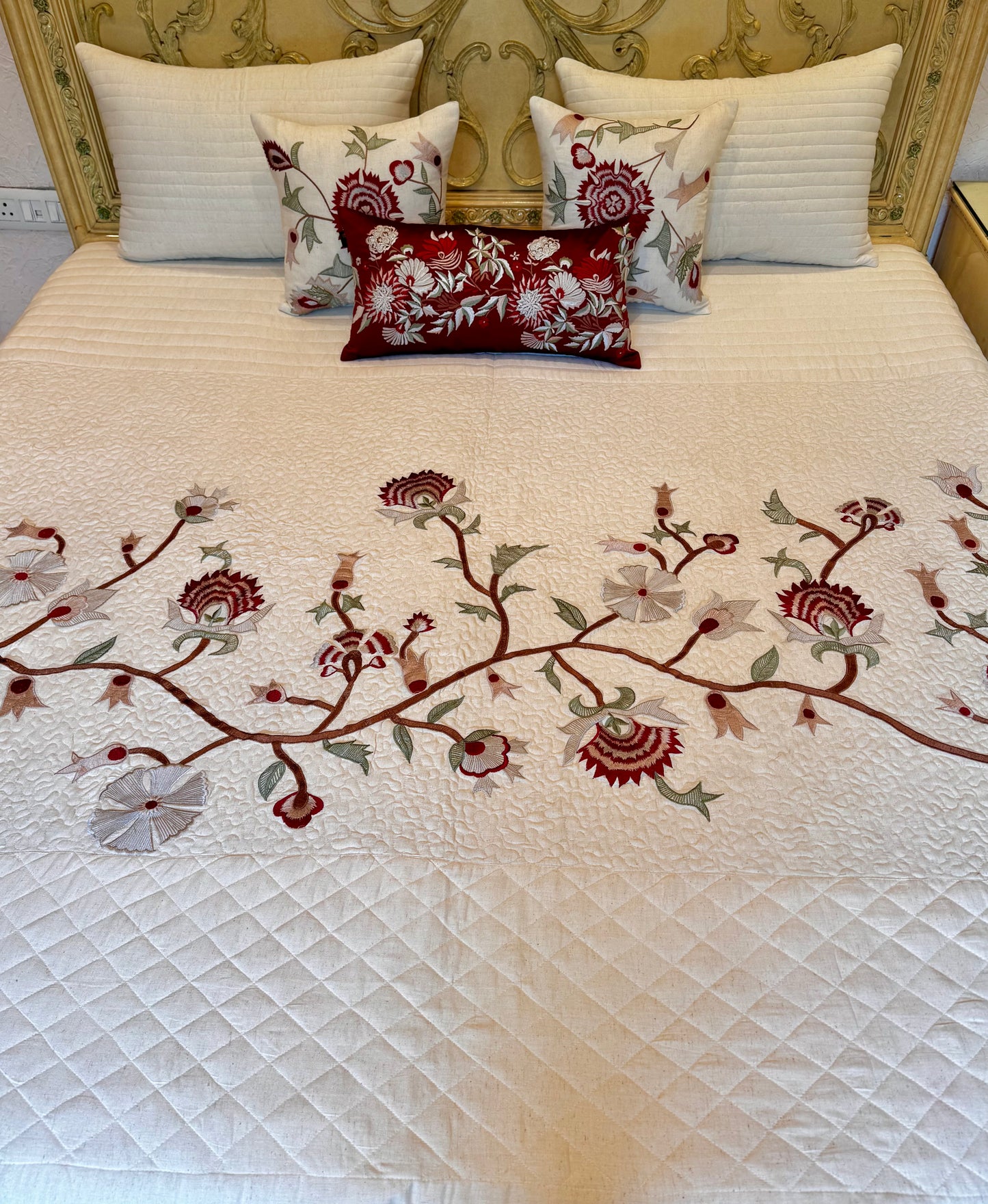 The Cotton Linen Hibiscus Bedding Set
