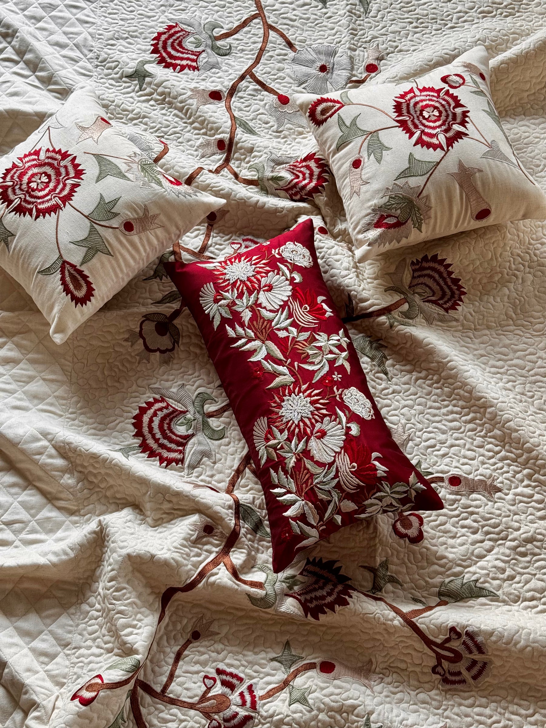 The Cotton Linen Hibiscus Bedding Set