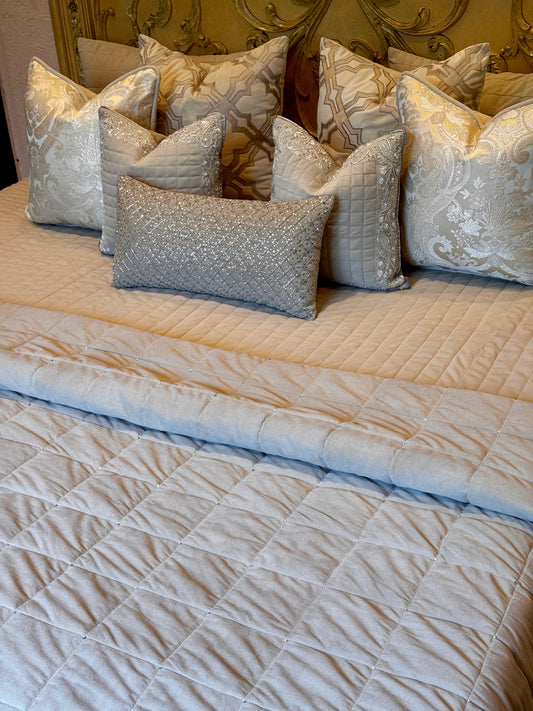 The Opal Grande Quilt Set