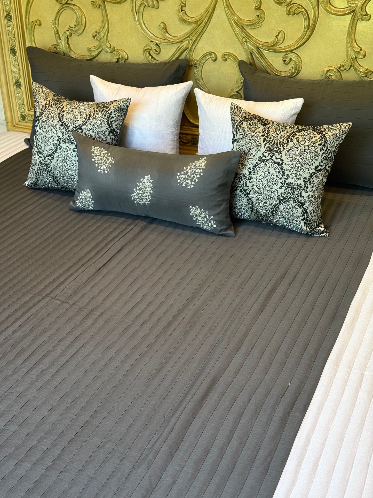 The Off-White Grey Maple Bedding Set