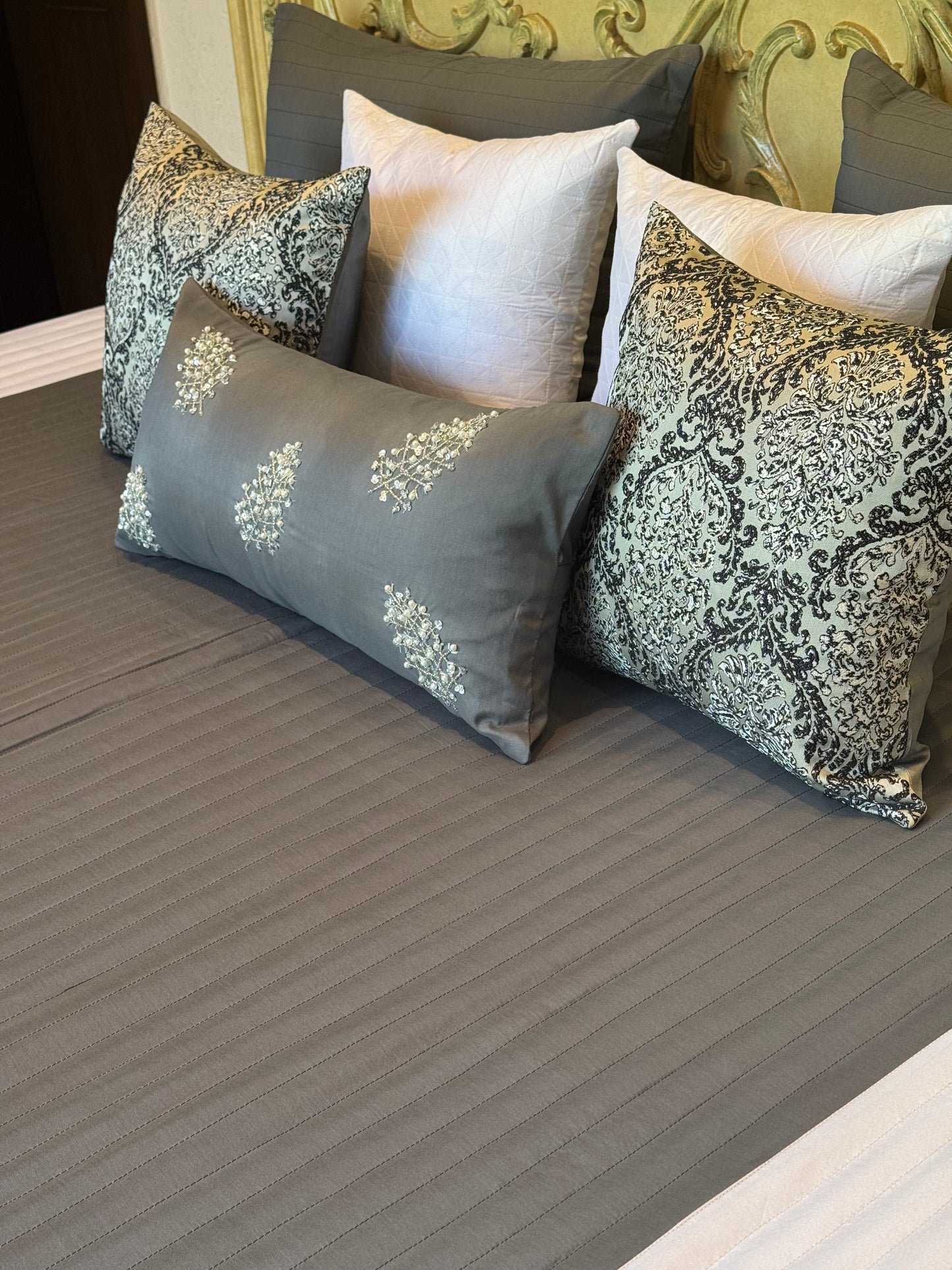 The Off-White Grey Maple Bedding Set